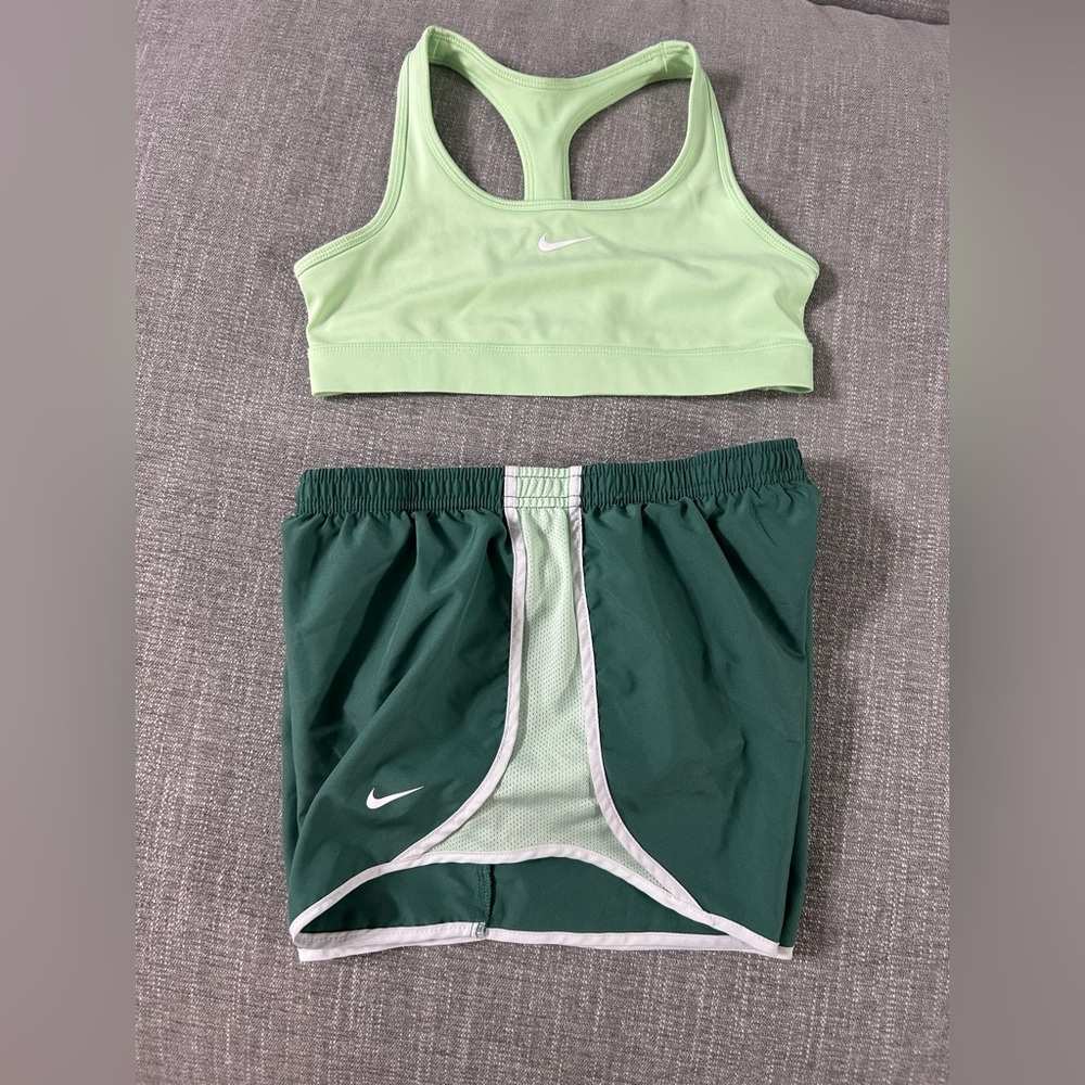Girls Nike Set